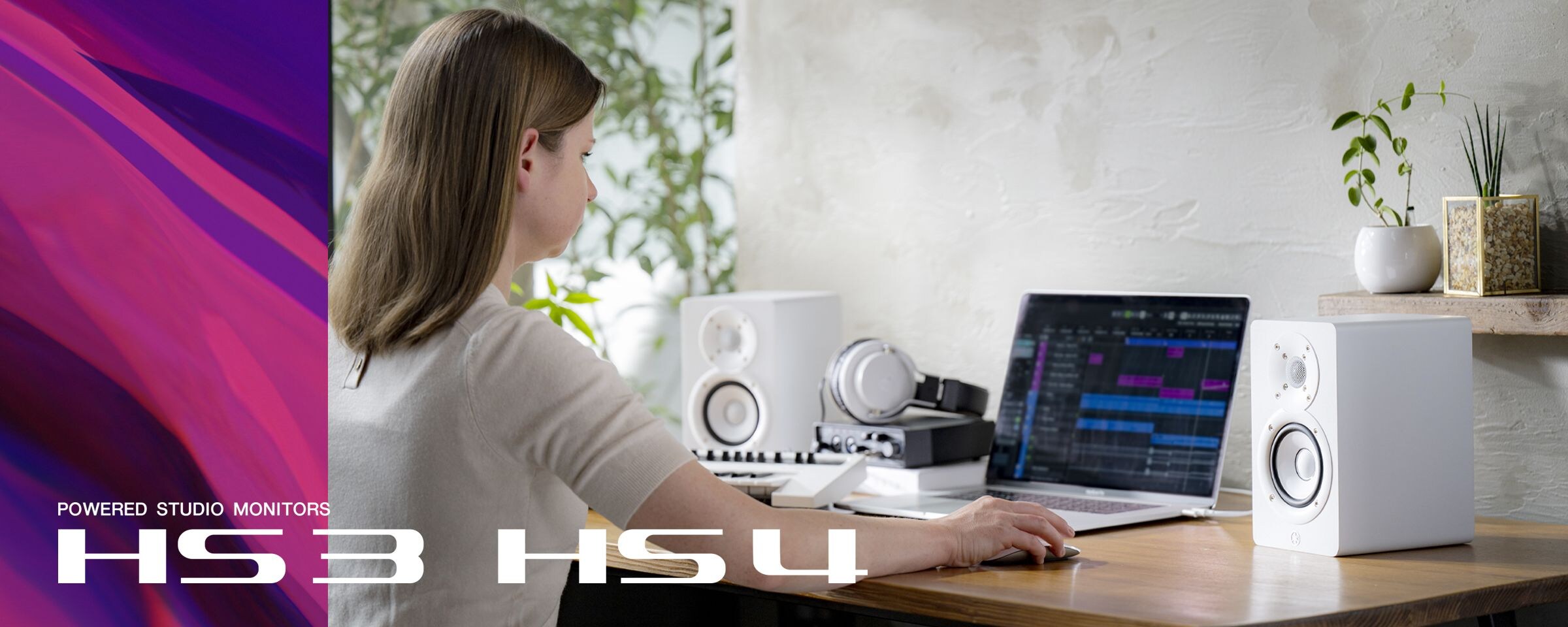 Yamaha Powered Studio Monitors HS3/HS4